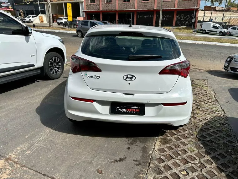 Hyundai HB20 Branco 6