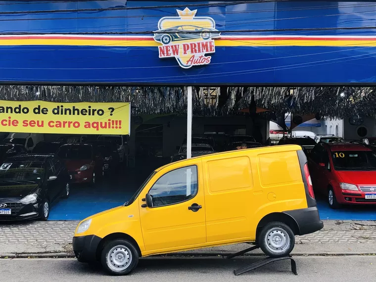 Fiat Doblò Amarelo 1