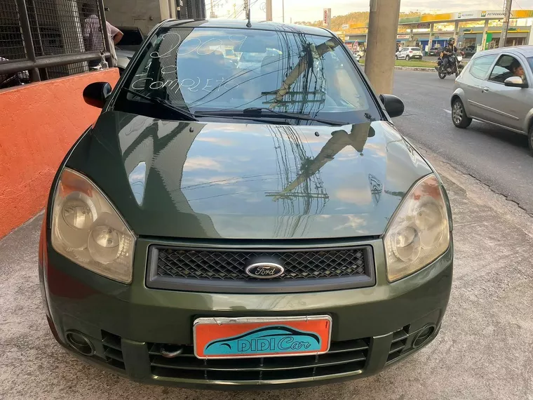 Ford Fiesta Verde 1