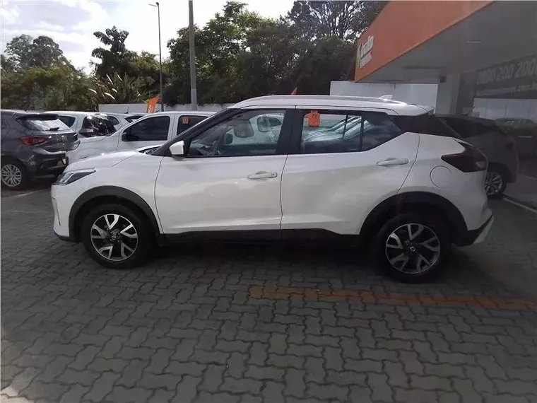 Nissan Kicks Branco 8