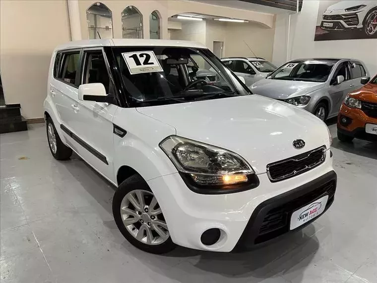 KIA Soul Branco 2