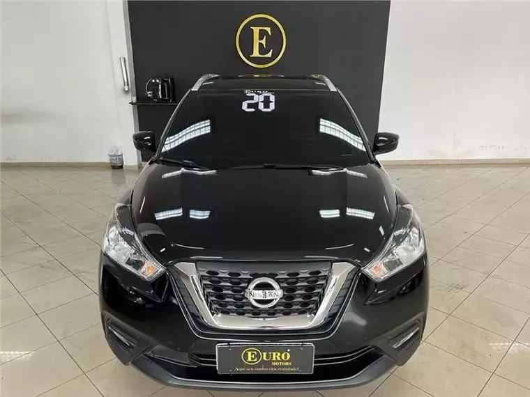 Nissan Kicks Preto 9