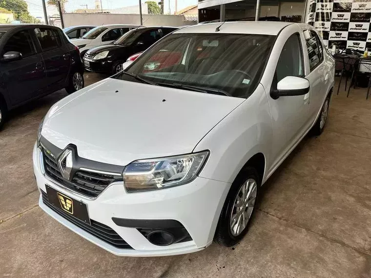 Renault Logan Branco 4