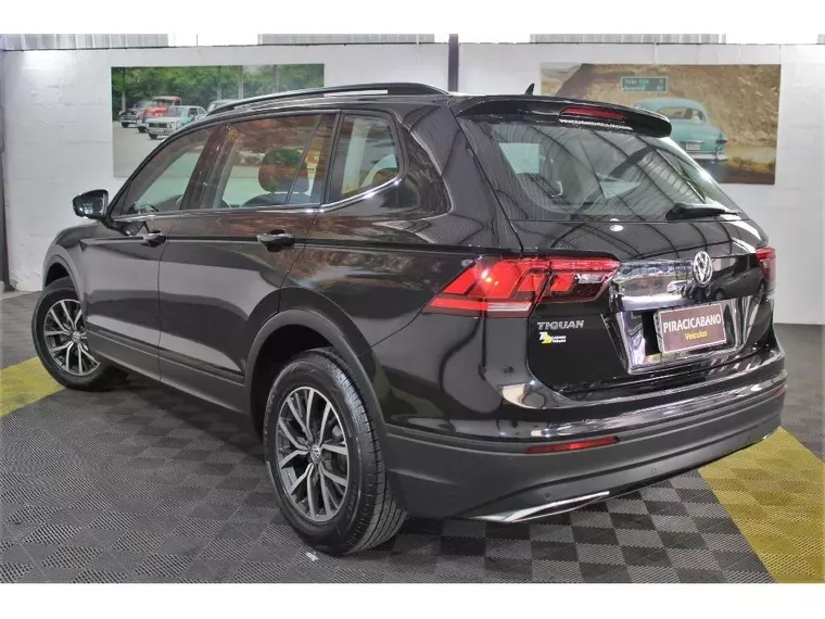 Volkswagen Tiguan Preto 14