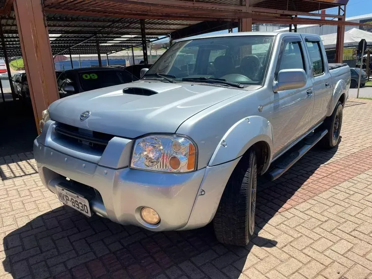 Nissan Frontier Prata 3