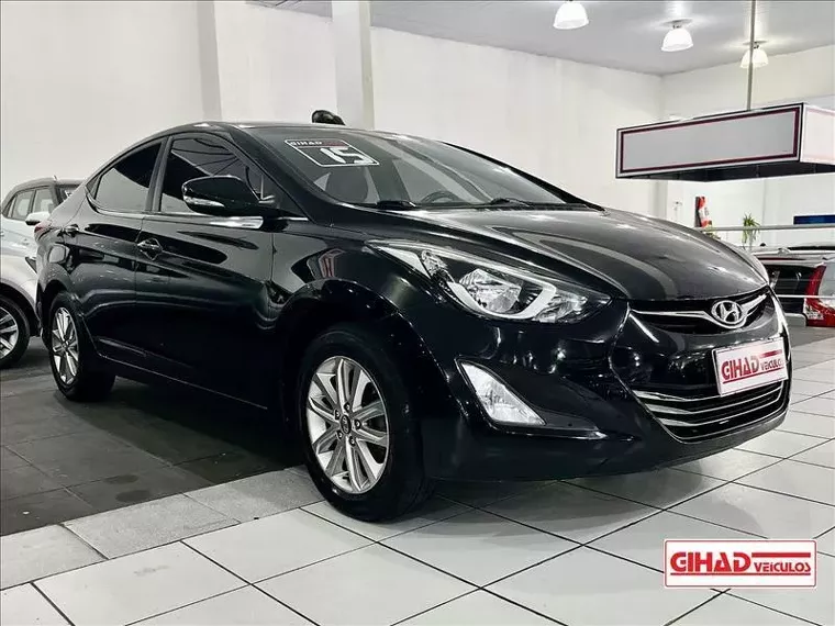 Hyundai Elantra Preto 3