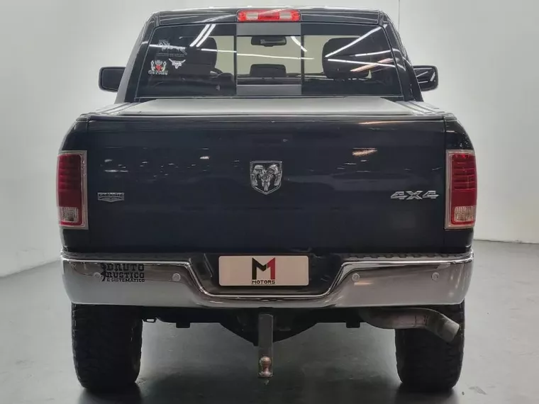 RAM 2500 Preto 14