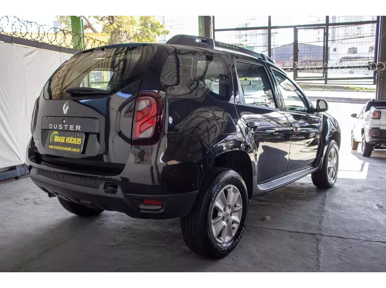 Renault Duster Preto 2