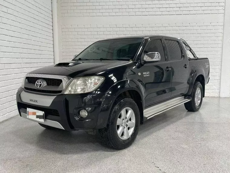 Toyota Hilux Preto 4