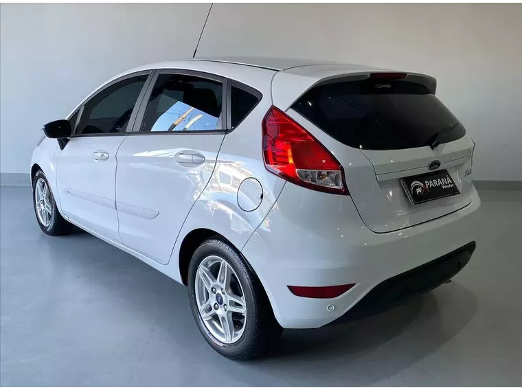 Ford Fiesta Branco 6