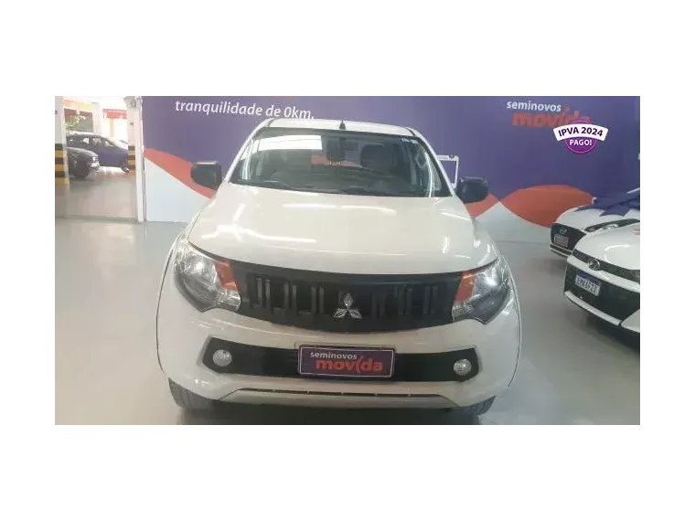 Mitsubishi L200 Branco 1