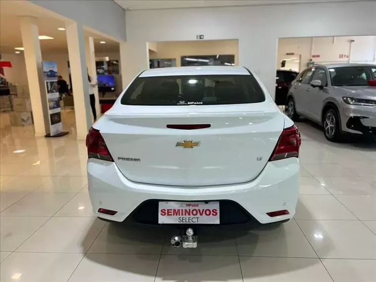 Chevrolet Prisma Branco 5