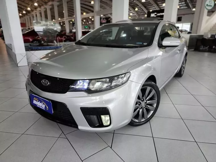 KIA Cerato Prata 13