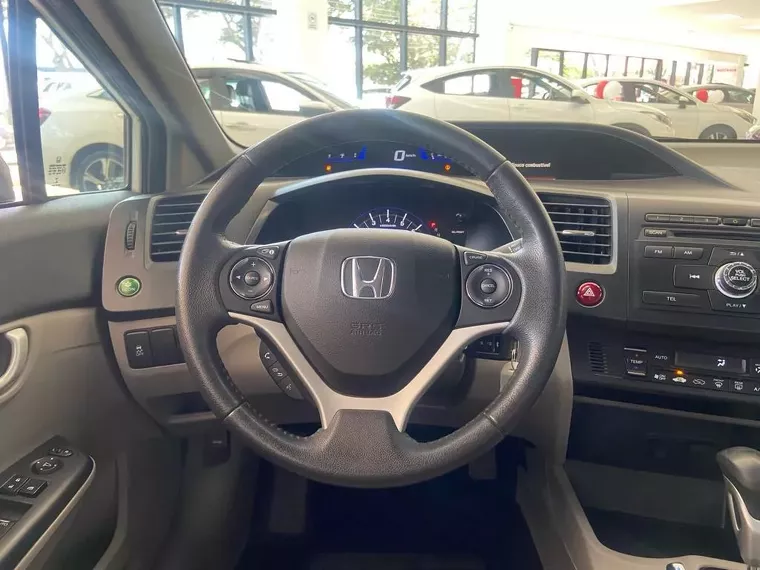 Honda Civic Branco 9