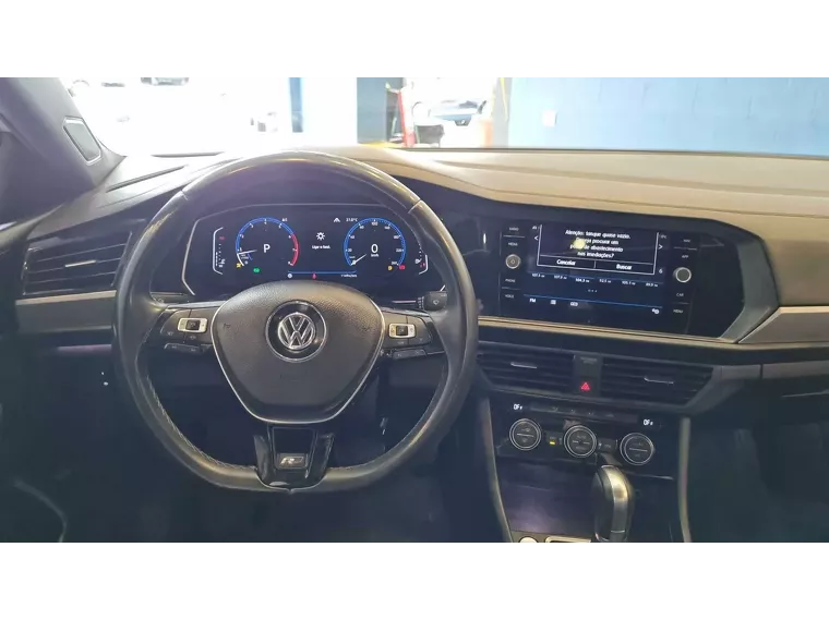 Volkswagen Jetta Branco 16