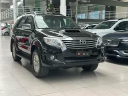 Toyota Hilux SW4