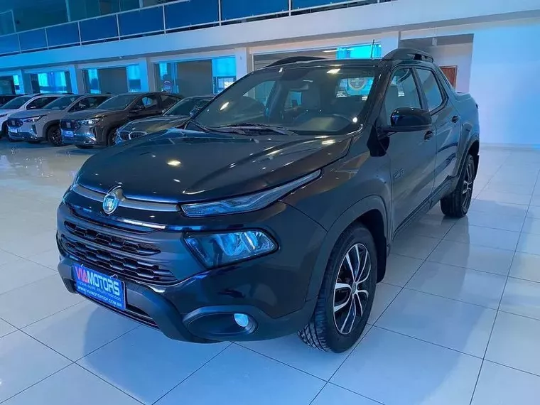 Fiat Toro Preto 1