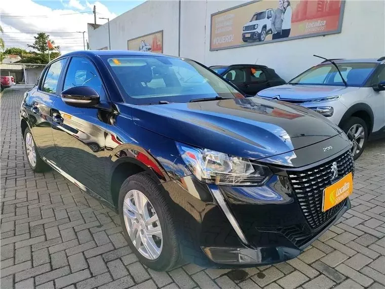 Peugeot 208 Preto 8