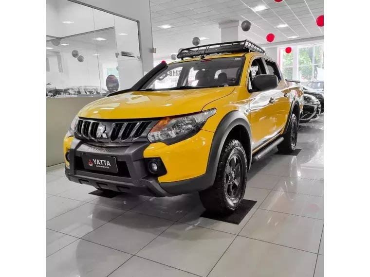 Mitsubishi L200 Triton Amarelo 18