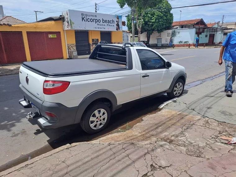 Fiat Strada Branco 2