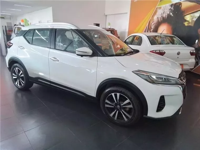 Nissan Kicks Branco 3