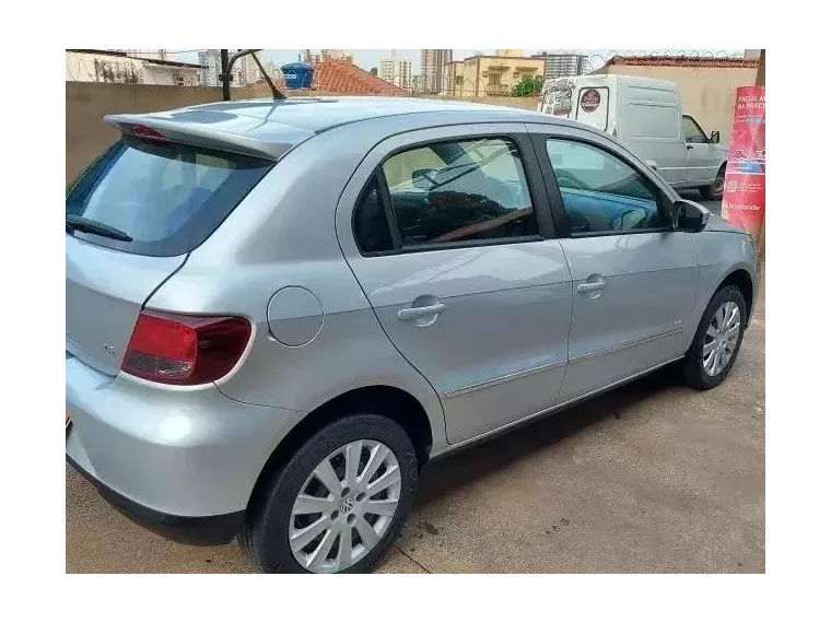 Volkswagen Gol Prata 3