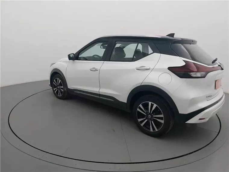 Nissan Kicks Branco 7