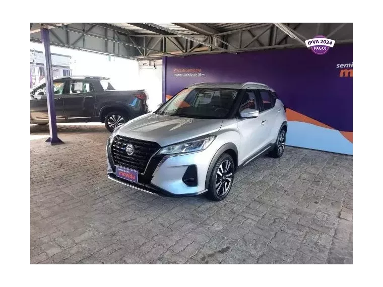 Nissan Kicks Prata 3