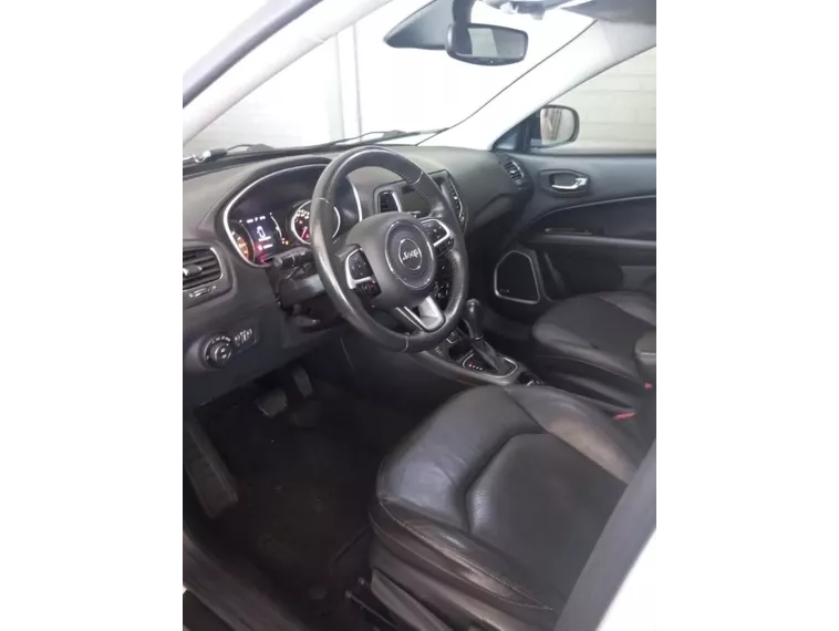 Jeep Compass Branco 11