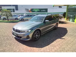BMW 320i