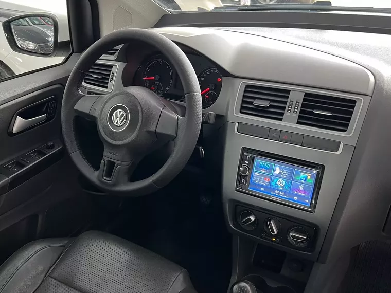 Volkswagen Fox Branco 3