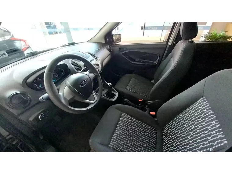 Ford KA Preto 6