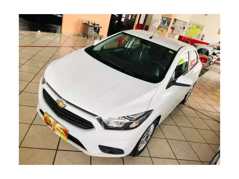 Chevrolet Prisma Branco 8