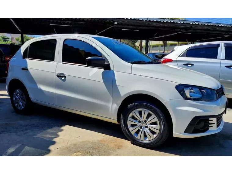 Volkswagen Gol Branco 4