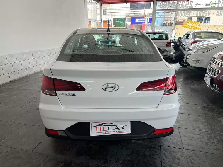 Hyundai HB20S Branco 12