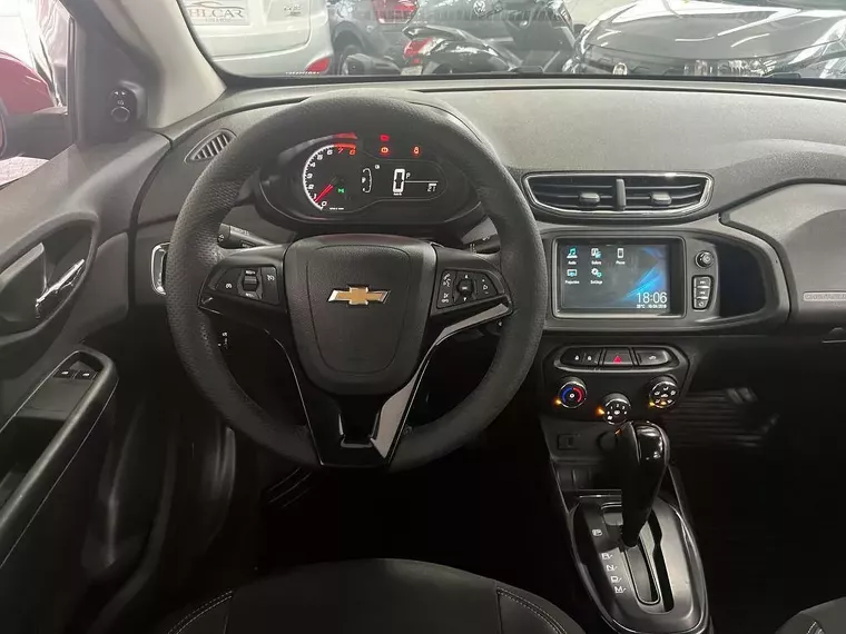 Chevrolet Prisma Vinho 12