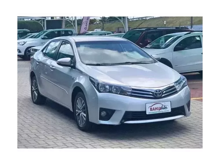 Toyota Corolla Prata 10