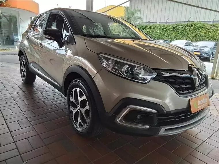 Renault Captur Bege 14