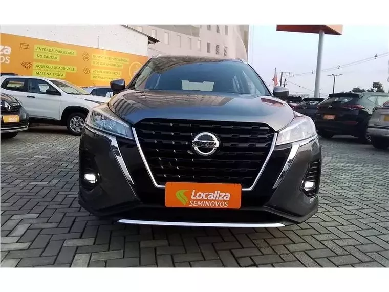 Nissan Kicks Cinza 1