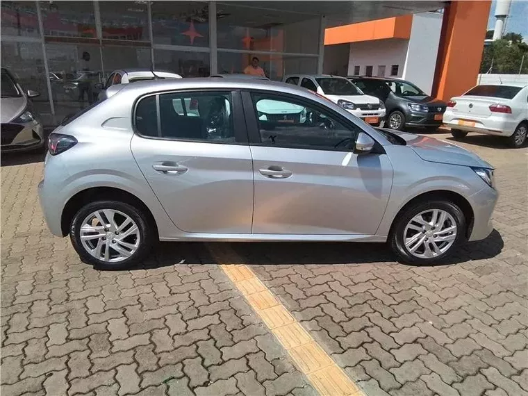 Peugeot 208 Cinza 4