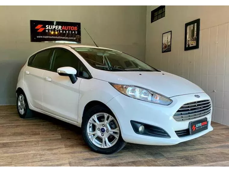 Ford Fiesta Branco 1