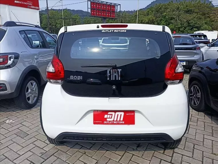 Fiat Mobi Branco 5