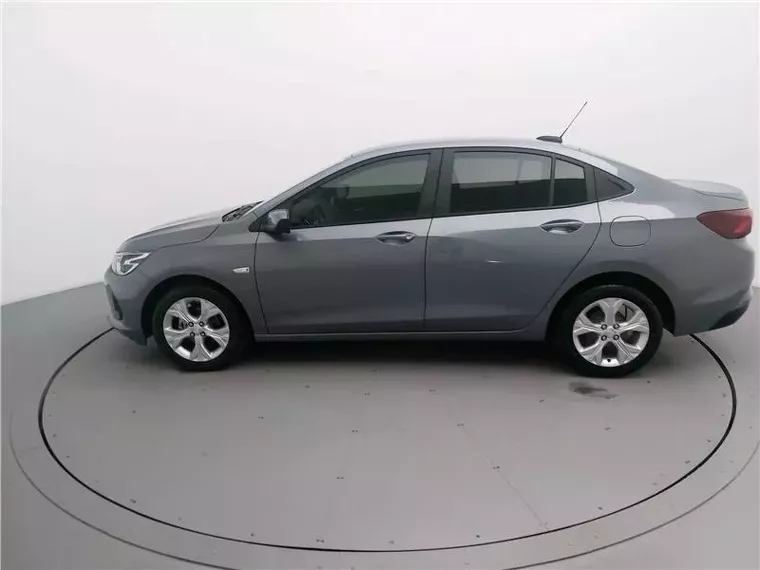 Chevrolet Onix Cinza 15