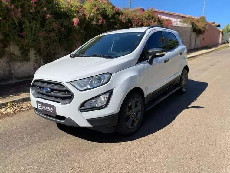 Ford Ecosport Branco 9