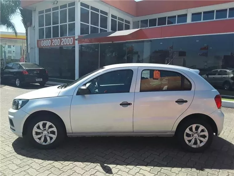 Volkswagen Gol Prata 6