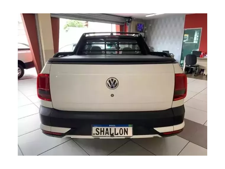 Volkswagen Saveiro Branco 9