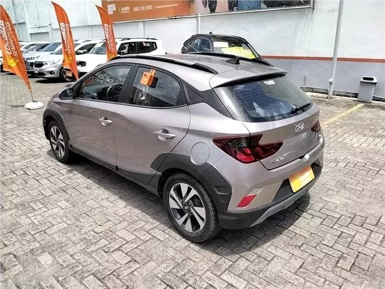 Hyundai HB20X Prata 3