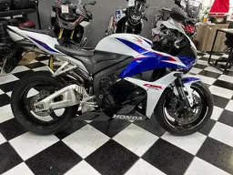 CBR 600
