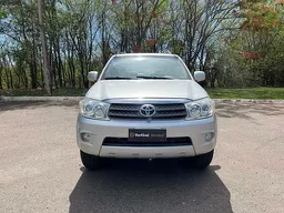 Toyota Hilux SW4