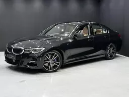 BMW 330i